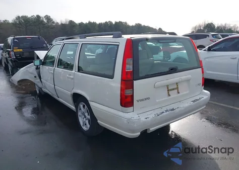 1999 Volvo V70 from USA, damaged, VIN YV1LW55A1X2581463